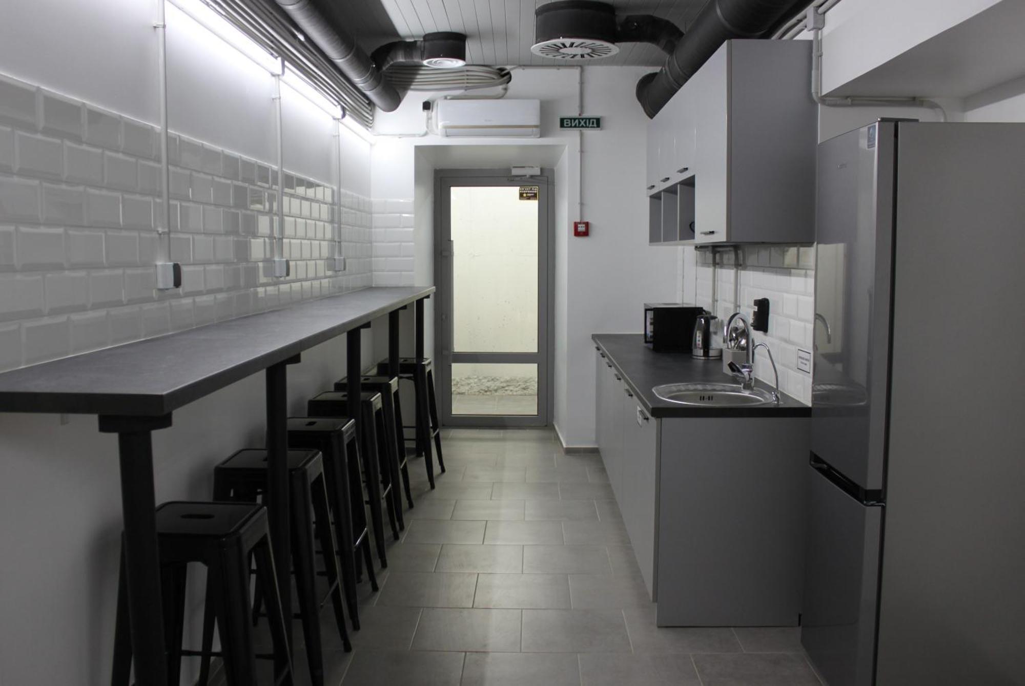 Av-3 Capsule Hotel Kiev Eksteriør bilde