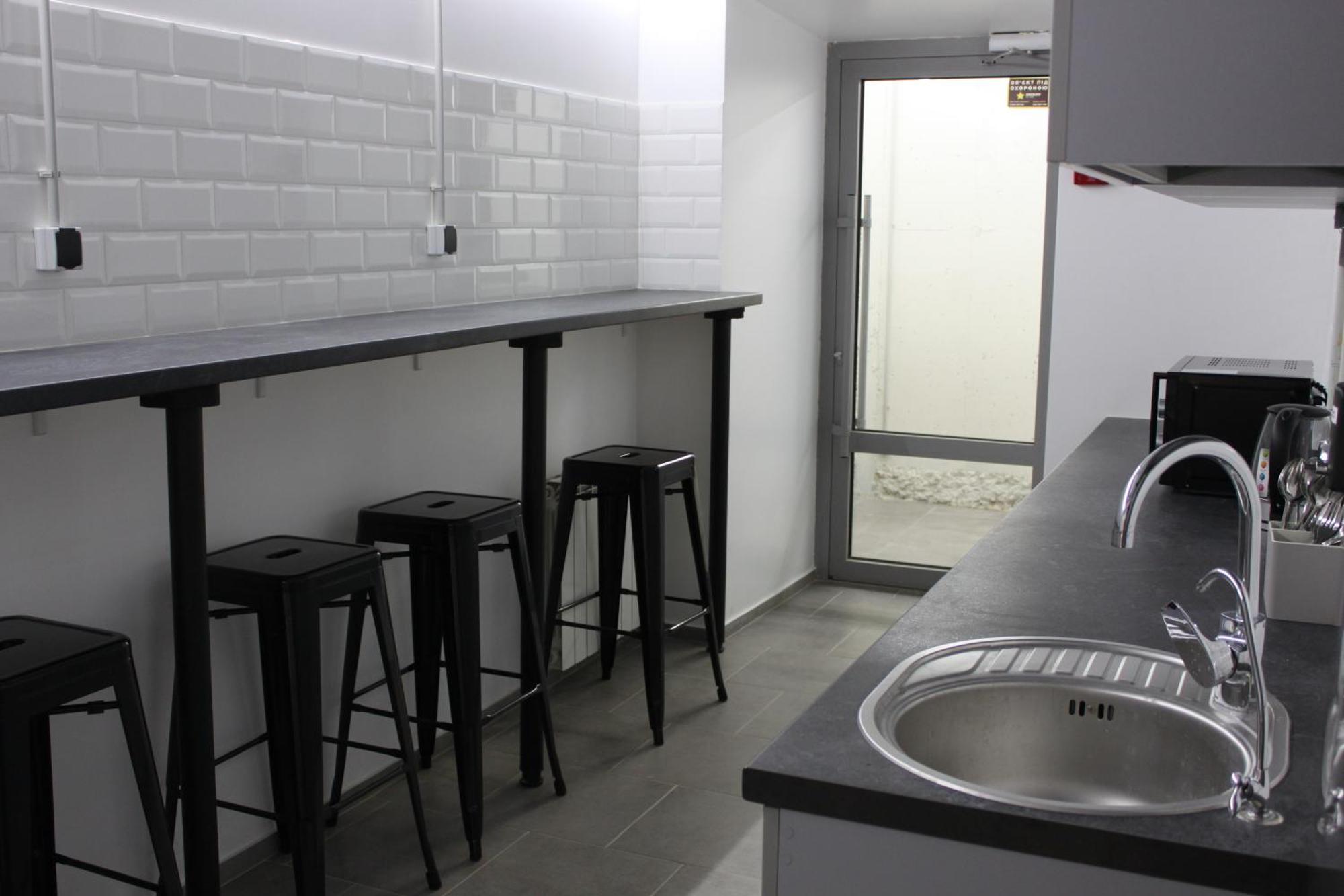 Av-3 Capsule Hotel Kiev Eksteriør bilde